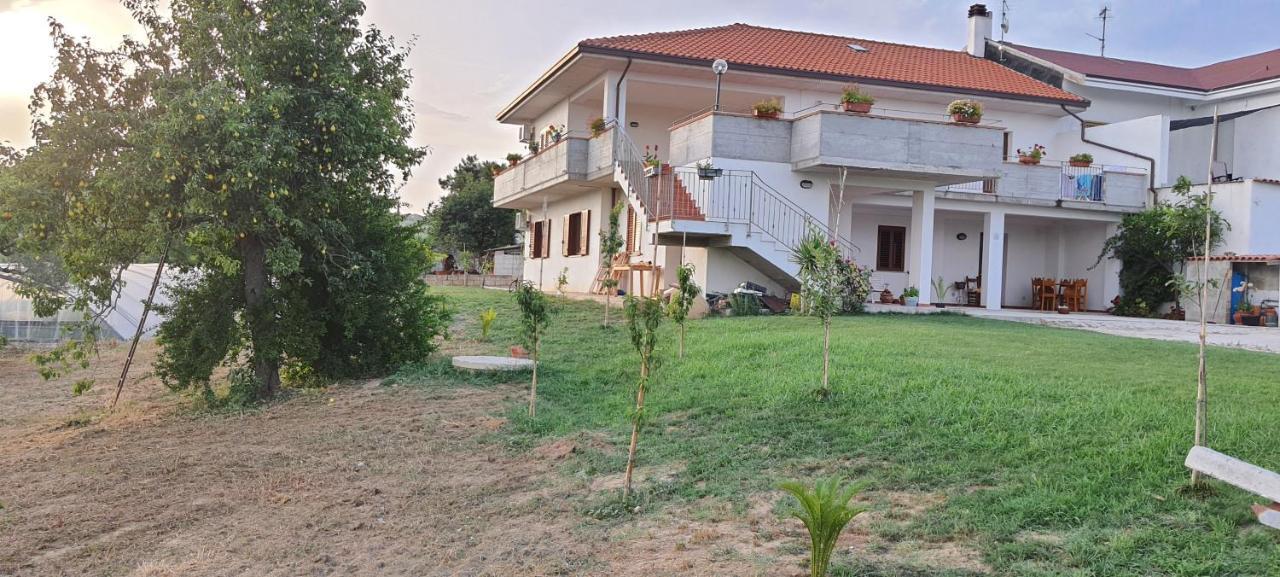 Casa Vacanze Cerreto 3 Miglianico Exterior photo