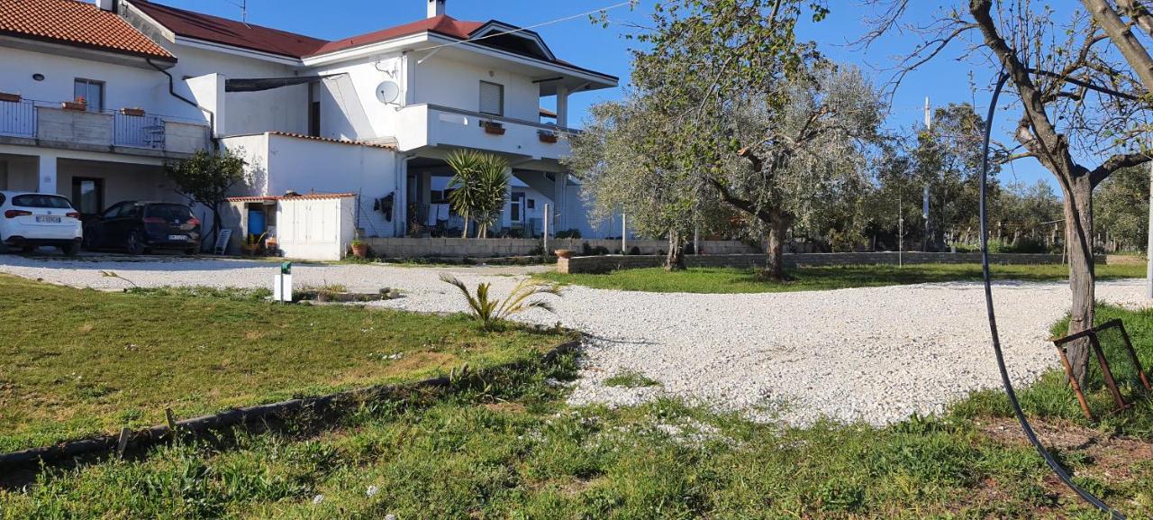 Casa Vacanze Cerreto 3 Miglianico Exterior photo